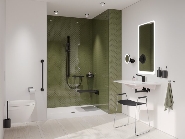 HEWI System 900 Bathroom with washbasin, shower area and WC