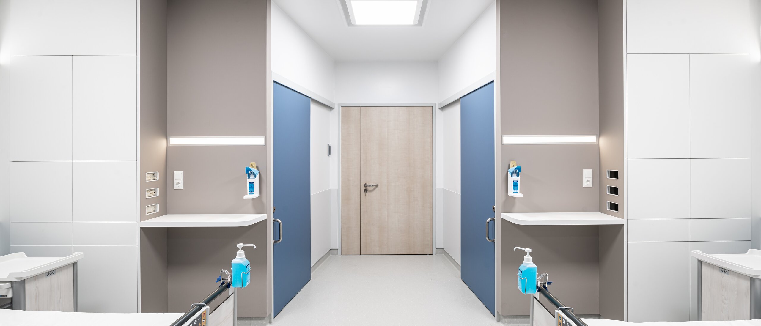 KARMIN patient room Hospital room with two beds