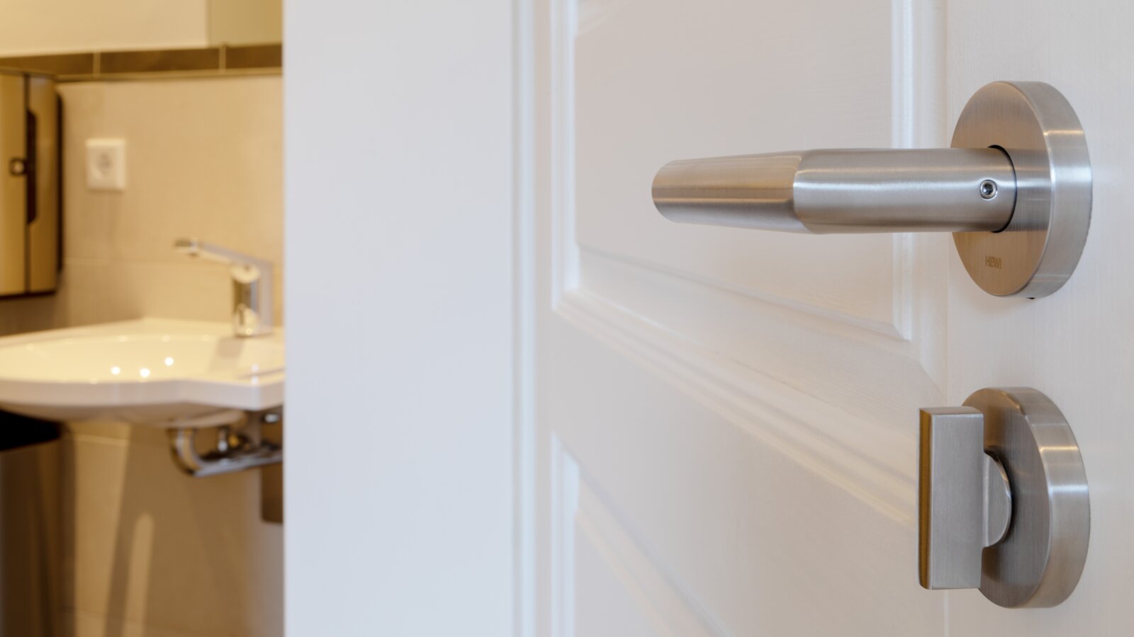 Landau Castle Fountain House Lever handle System 162 stainless steel